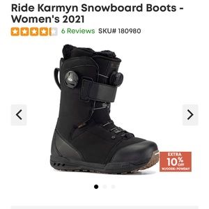 Snowboard boots